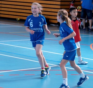 les enfants de l’école de hand de Wissembourg lors du tournoi de dimanche.